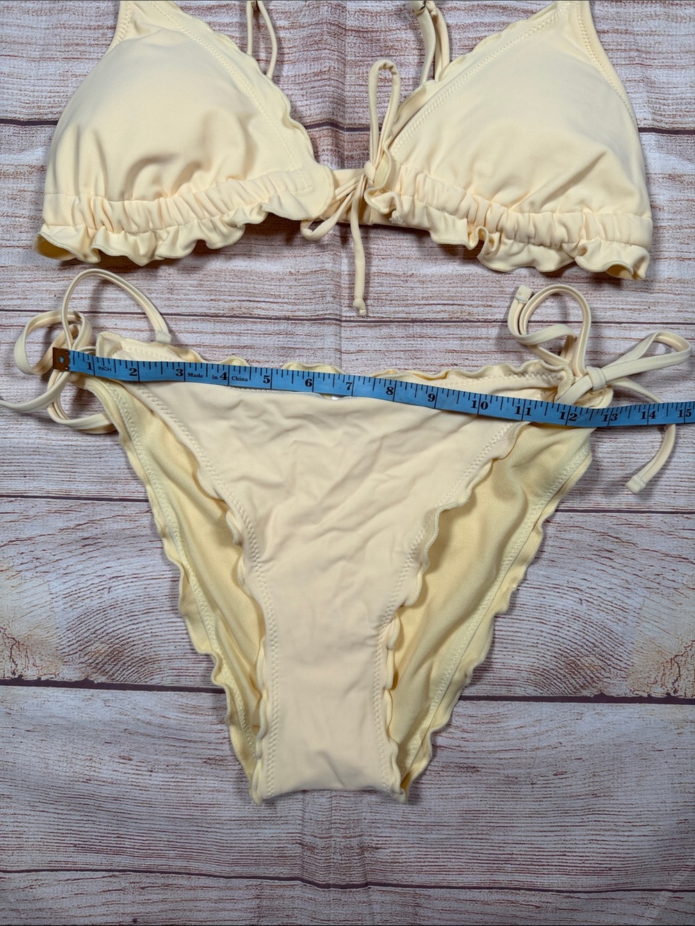 Women's Butter Yellow Ruffle Triangle Bikini‎ Set - Picture 4 of 6